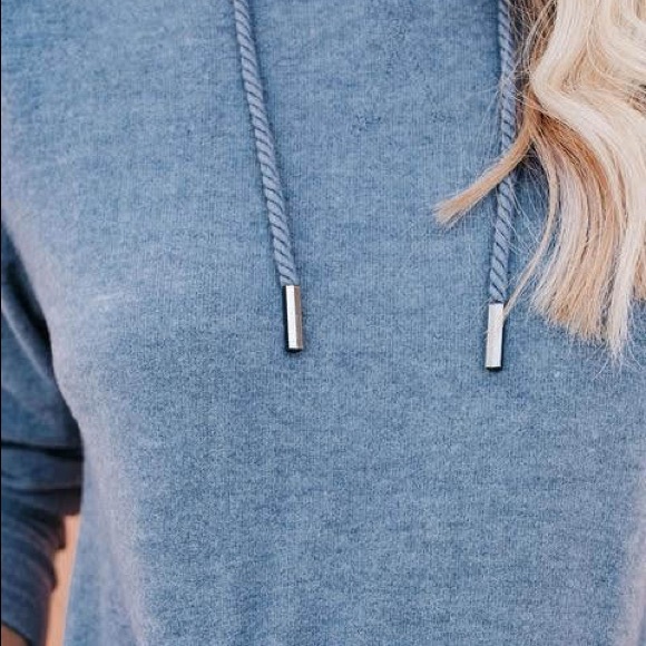 Vici Hoodie - Picture 3 of 7